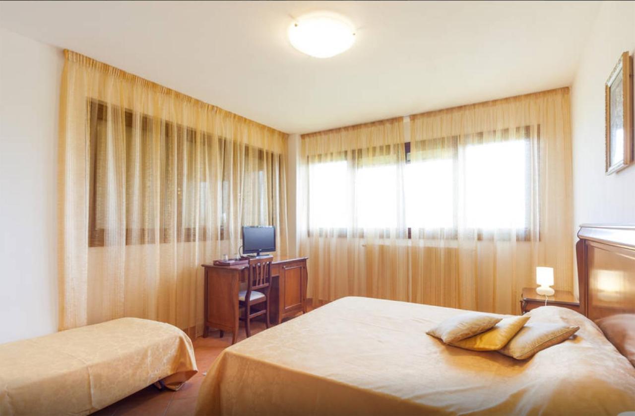 Cascina Tabachera X10 Country House Sirmione Garda Lake Pozzolengo Room photo